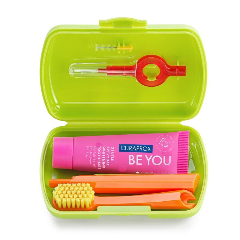 CURAPROX طقم السفر الأخضر I يتضمن فرشاة أسنان CS 5460 للسفر، معجون أسنان Be You بحجم 10 مل، فرش الأسنان بين الأسنان CPS Prime 07 و 09 I مجموعة العناية بالفم المدمجة للسفر - Image 2